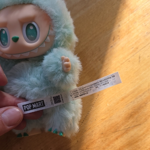 Labubu - Picture 2 of 3